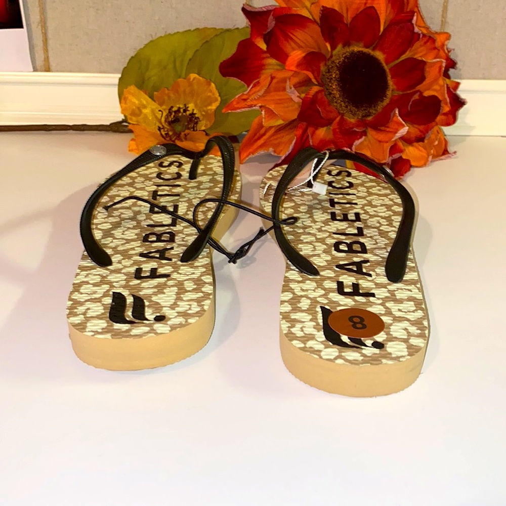 Fabletics   -   Flip-flops - Picture 3 of 6